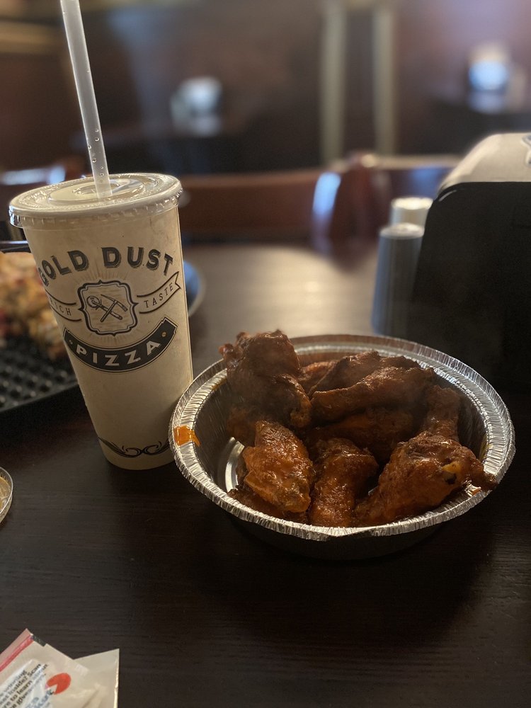 GOLD DUST PIZZA Updated August 2024 302 Photos & 626 Reviews 830