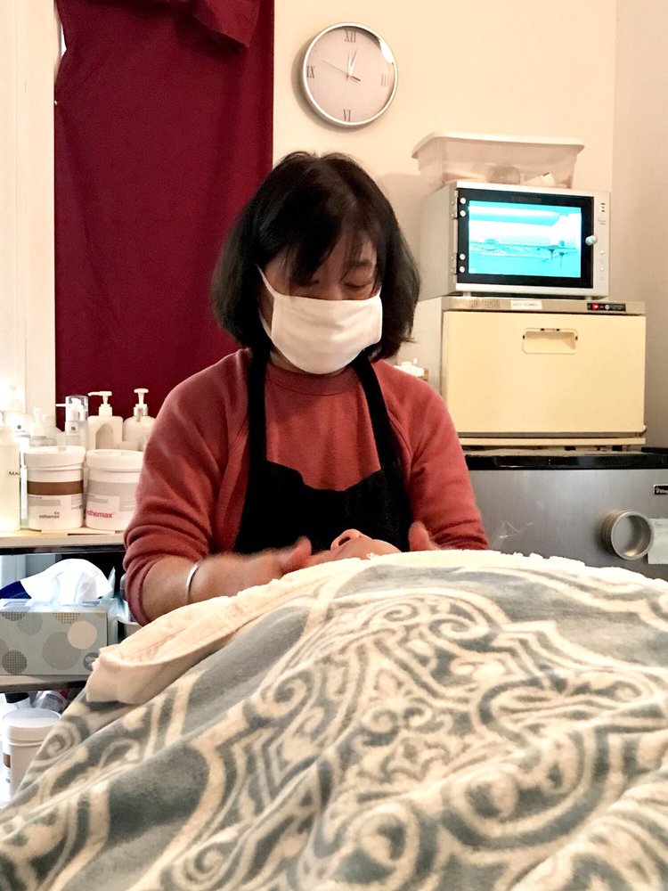 Green Skin Care Logo