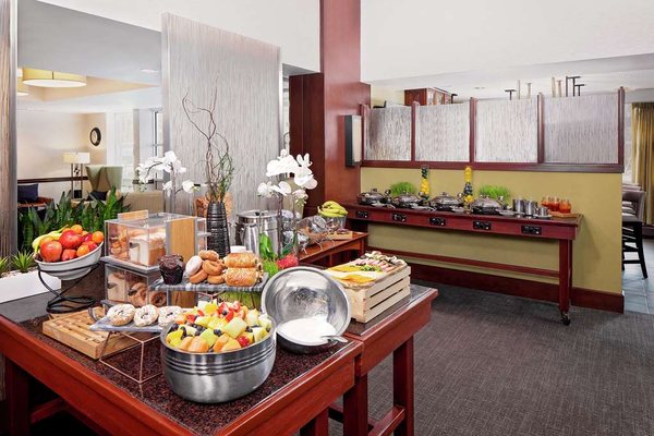 DoubleTree by Hilton Boston Bayside by null