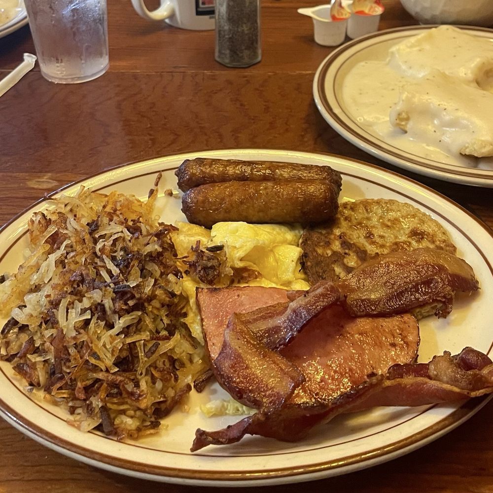 Lucci’s Cafe - Desserts Near Me - Fort Scott, Kansas
