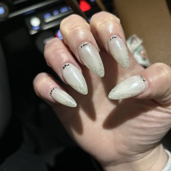 Q Nails & Spa 2 - Wedding. Bridal nails - Nail Salons Near Me - Swansea, Massachusetts