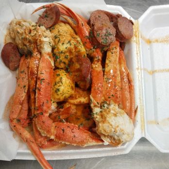 Watz Crackin - Garlic snowcrab tray - Chicken Wings Near Me - Houston , Texas Watz Crackin - Garlic snowcrab tray - Chicken Wings Near Me - Houston , Texas