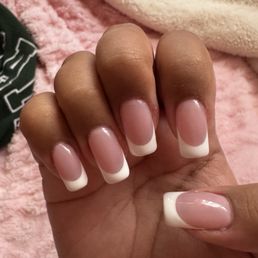 Uneven bumpy nails Uneven bumpy nails