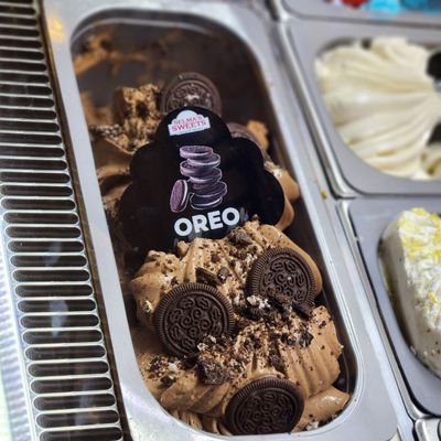 Selma's Sweets & Frozen Treats by null