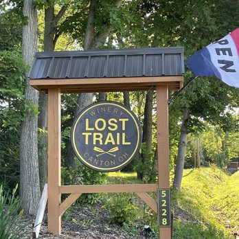Lost Trail Winery - Wine Tasting Room Near Me - Canton, Ohio