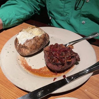Carvers Steaks & Chops - Steakhouses Near Me - Dayton, Ohio Carvers Steaks & Chops - Steakhouses Near Me - Dayton, Ohio