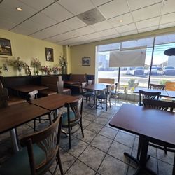 Carlson's Donuts & Thai Kitchen