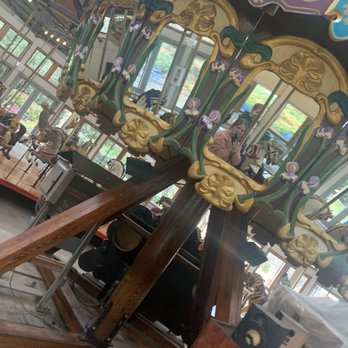 Carousel At Coolidge Park - Carousels Near Me