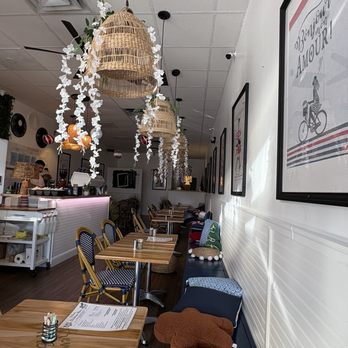Vincent's - Inside - French Near Me - Boca Raton, Florida