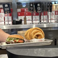 Fatburger Buffalo's - Burger and rings