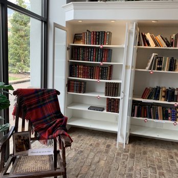 Moon's Rare Books - Bookstores Near Me - Provo, Utah