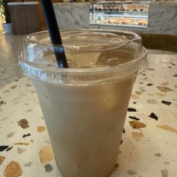 Ice oatmilk latte Ice oatmilk latte