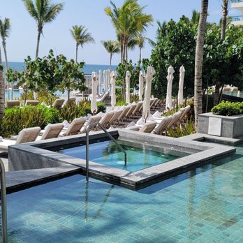 Waldorf Astoria Cancún - Pool - Hotels & Travel Near Me - Tulum, ROO