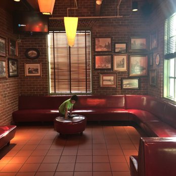 Mike's American - The waiting area. - American Near Me - Springfield, Virginia