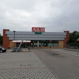 A & O - Veduta esterna. Un posto decisamente grande! - outside - Grocery Near Me - Pavia, PV