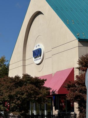 UNO Pizzeria & Grill by null