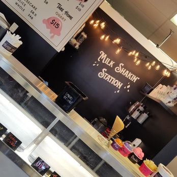 Black Box Ice Cream - Food Trucks Near Me - Smyrna, Tennessee