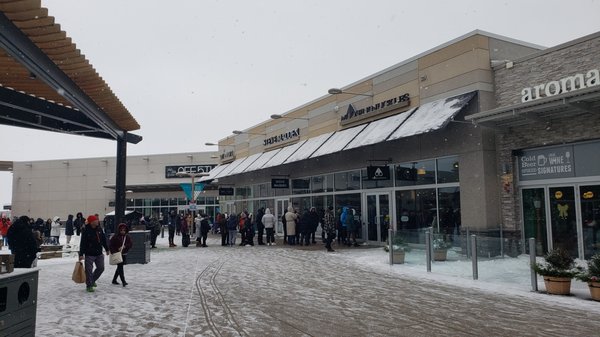 Outlet Collection at Niagara by null