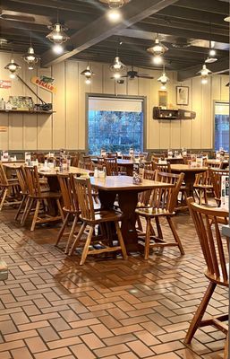 Cracker Barrel Old Country Store by null