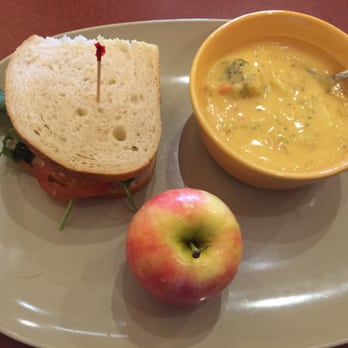 Panera Bread - Steak & arugula sandwich (4/5) & broccoli cheddar soup (4/5). Apple (5/5) lol - Sandwiches Near Me - Oklahoma City, Oklahoma