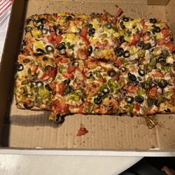Large Square Veggie with garlic butter parmesan flavored crust