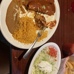 El lago - The "Rueben".   Sorry, I wasn't fast enough to capture the chili relleno.  Great flavor. Some of the best prices in town.