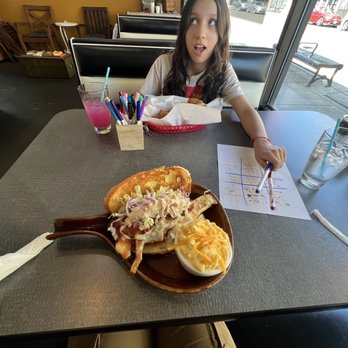 Jo Jo Macs - Cajun club sandwhich Mac and cheese side - Breakfast & Brunch Near Me - Albany, Oregon