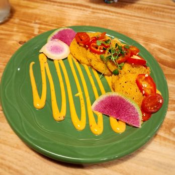 Fixins Soul Kitchen - Fried Green Tomatoes IG: @FatsFoodChronicles - Soul Food Near Me - Sacramento, California