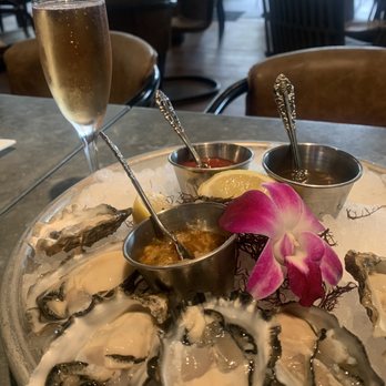 Herringbone Waikiki - A half dozen fresh oysters with a glass of brut rose - Seafood Near Me - Honolulu, Hawaii Herringbone Waikiki - A half dozen fresh oysters with a glass of brut rose - Seafood Near Me - Honolulu, Hawaii