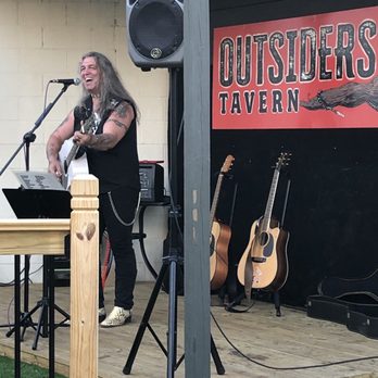 Outsiders Tavern - Live acoustic music on the back patio - Chicken Wings Near Me - Rock Hill, South Carolina
