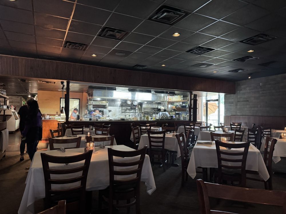 Victor's Wood Grill