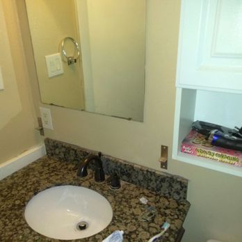 Darrell's Handyman Service - New vanity - Handyman Near Me Darrell's Handyman Service - New vanity - Handyman Near Me