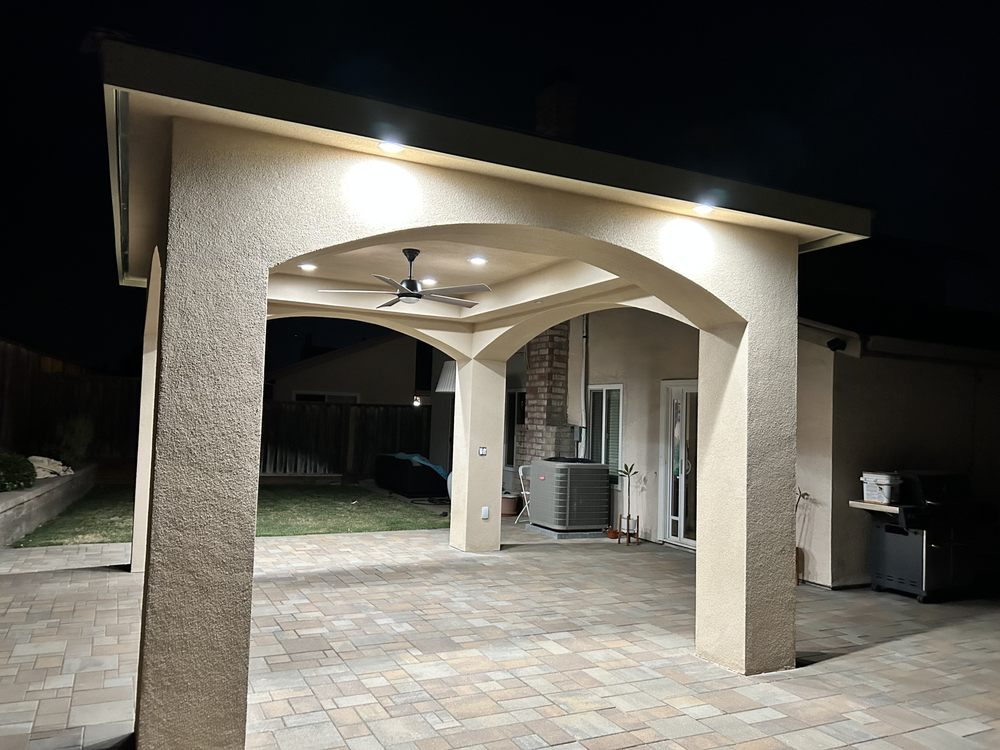 Slide of HN Builders