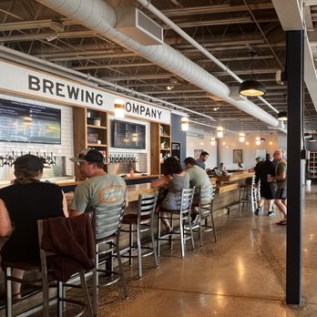 Mast Landing Brewing Company - Breweries Near Me - Freeport, Maine