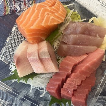 Oyama Sushi - Combo Sashimi - Japanese Near Me - Greenbrae, California Oyama Sushi - Combo Sashimi - Japanese Near Me - Greenbrae, California