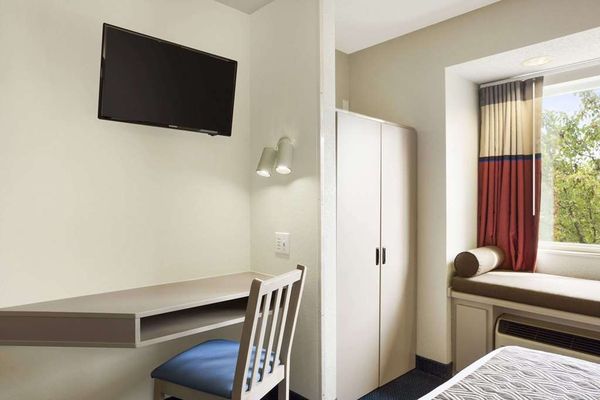 Microtel Inn & Suites by Wyndham Louisville East by null