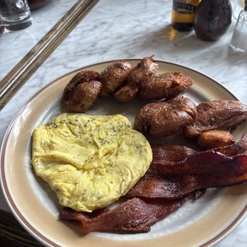 Uncle Wolfie's Breakfast Tavern - Breakfast & Brunch Near Me - Milwaukee, Wisconsin Uncle Wolfie's Breakfast Tavern - Breakfast & Brunch Near Me - Milwaukee, Wisconsin