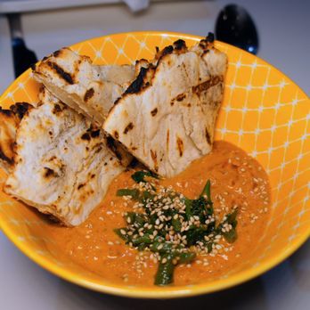 Kapa Hale - garlic naan with tikka masala curry - Hawaiian Near Me - Honolulu, Hawaii Kapa Hale - garlic naan with tikka masala curry - Hawaiian Near Me - Honolulu, Hawaii