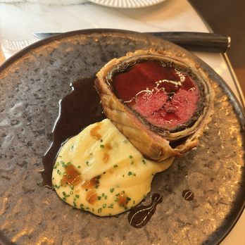 Sky Room - Beef Wellington! Yum - American Near Me - Long Beach, California