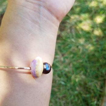 Flotsam & Co - Custom rose gold bangle with puple shell and peacock pearl - Jewelry Near Me - Honolulu, Hawaii