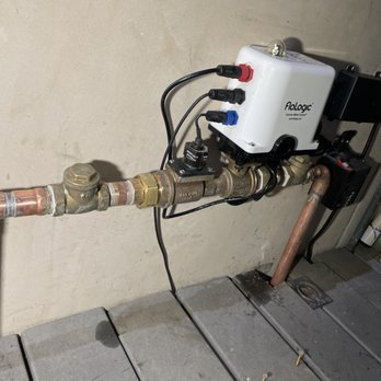 Cooper Plumbing - New pressure regulator underneath with double check valves stabilizing readings and preventing backflow on leak detector at Airbnb. - Plumbing Near Me Cooper Plumbing - New pressure regulator underneath with double check valves stabilizing readings and preventing backflow on leak detector at Airbnb. - Plumbing Near Me
