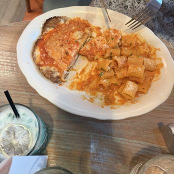 Melo's Italian Table - Chicken Parmigiana - Pasta Shops Near Me - Walnut Creek, California Melo's Italian Table - Chicken Parmigiana - Pasta Shops Near Me - Walnut Creek, California