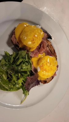 Mrs. Potts Bistro by null