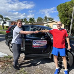 Pro driving academy - Happy student