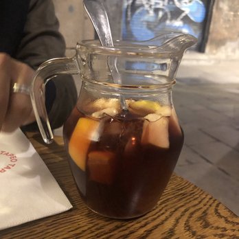 Tapeo - Sangria - Tapas Bars Near Me - Barcelona, B Tapeo - Sangria - Tapas Bars Near Me - Barcelona, B