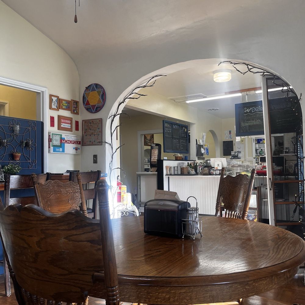Moon House - The cozy dining room and front counter - Coffee & Tea Near Me - Weaverville, California Moon House - The cozy dining room and front counter - Coffee & Tea Near Me - Weaverville, California