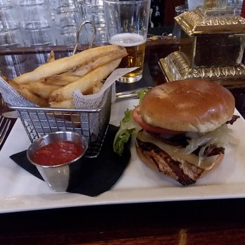Nicholson's Fine Food & Whiskey - Tasteless Caledonian Grilled Chicken sandwich and awful, soggy fries - Pubs Near Me - Cincinnati, Ohio Nicholson's Fine Food & Whiskey - Tasteless Caledonian Grilled Chicken sandwich and awful, soggy fries - Pubs Near Me - Cincinnati, Ohio