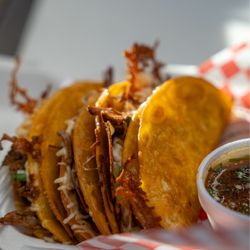 Tacos Los Hernandez