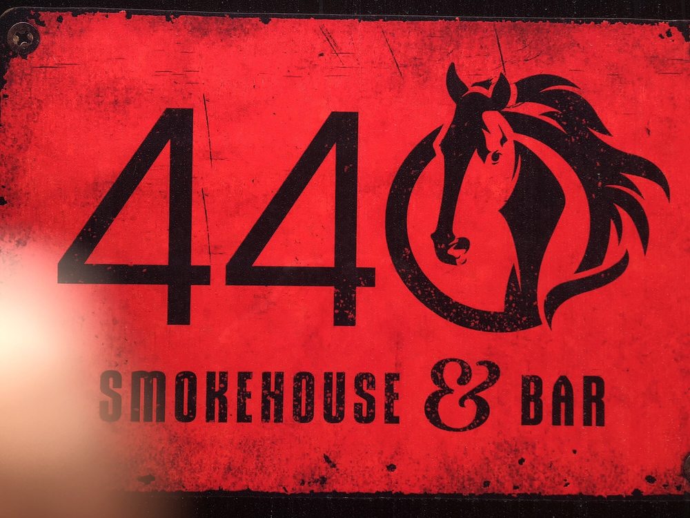 440 Smokehouse Logo