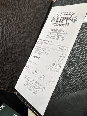 Brasserie Lipp by null